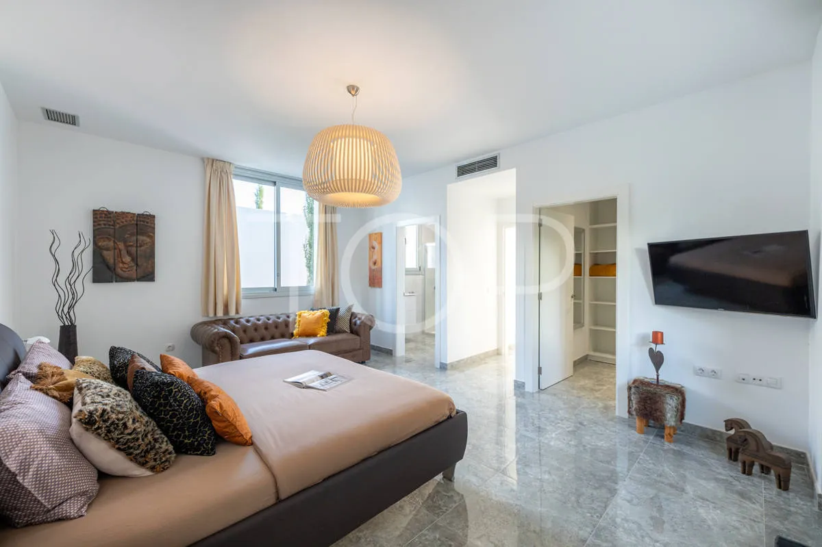 En venta fantástica villa de 4 dormitorios en la prestigiosa zona de Playa Paraíso