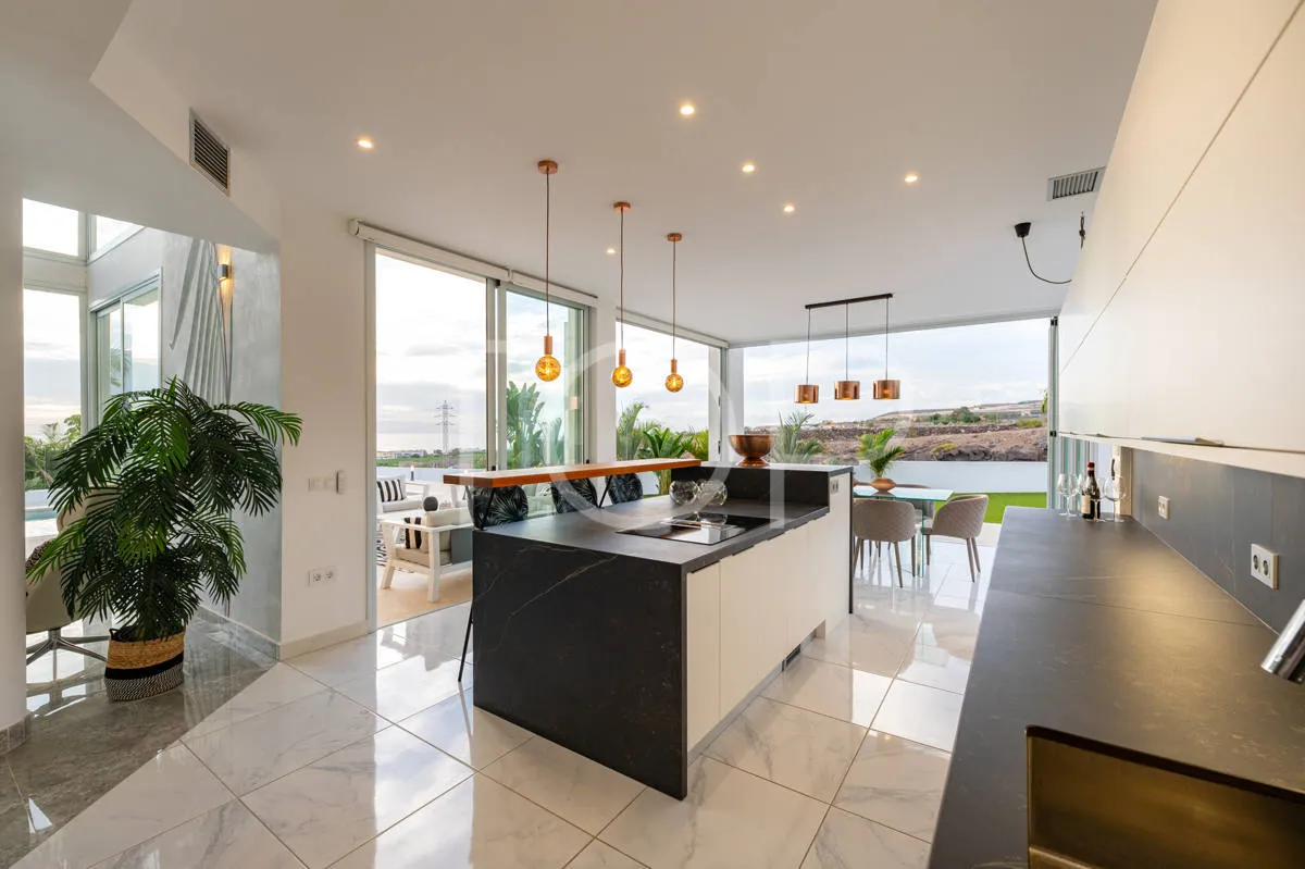 En venta fantástica villa de 4 dormitorios en la prestigiosa zona de Playa Paraíso