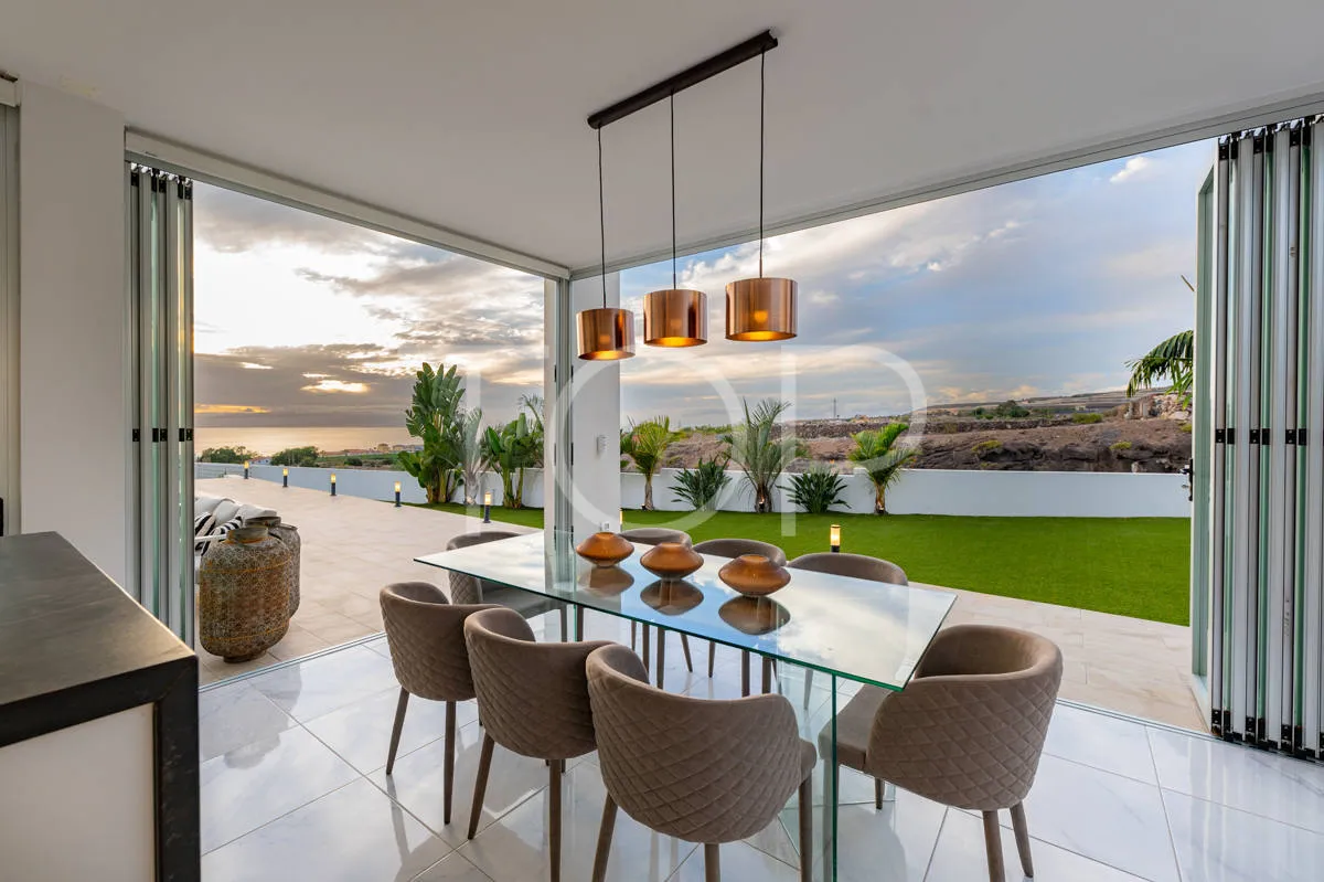 En venta fantástica villa de 4 dormitorios en la prestigiosa zona de Playa Paraíso