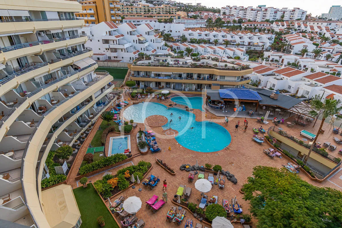 Bonito apartamento con amplia terraza y vista al mar en San Eugenio Bajo