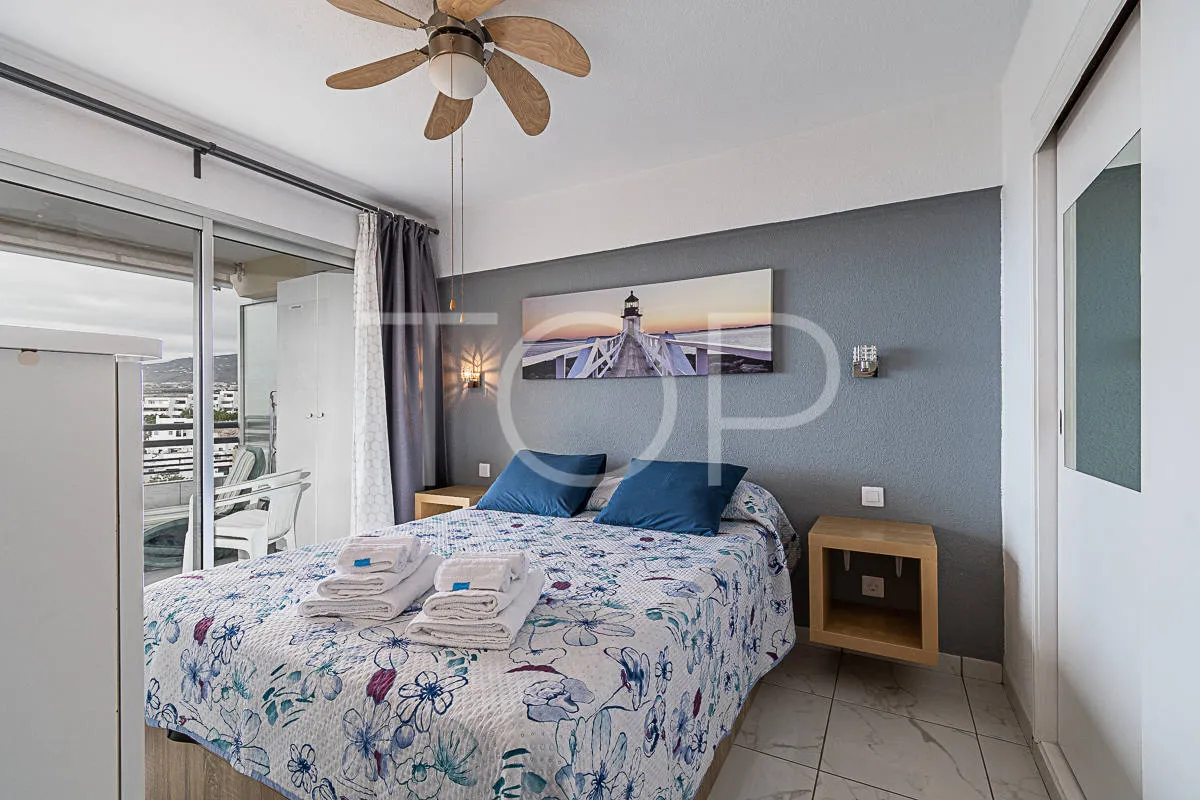 Nice apartment with large terrace and sea view in San Eugenio Bajo