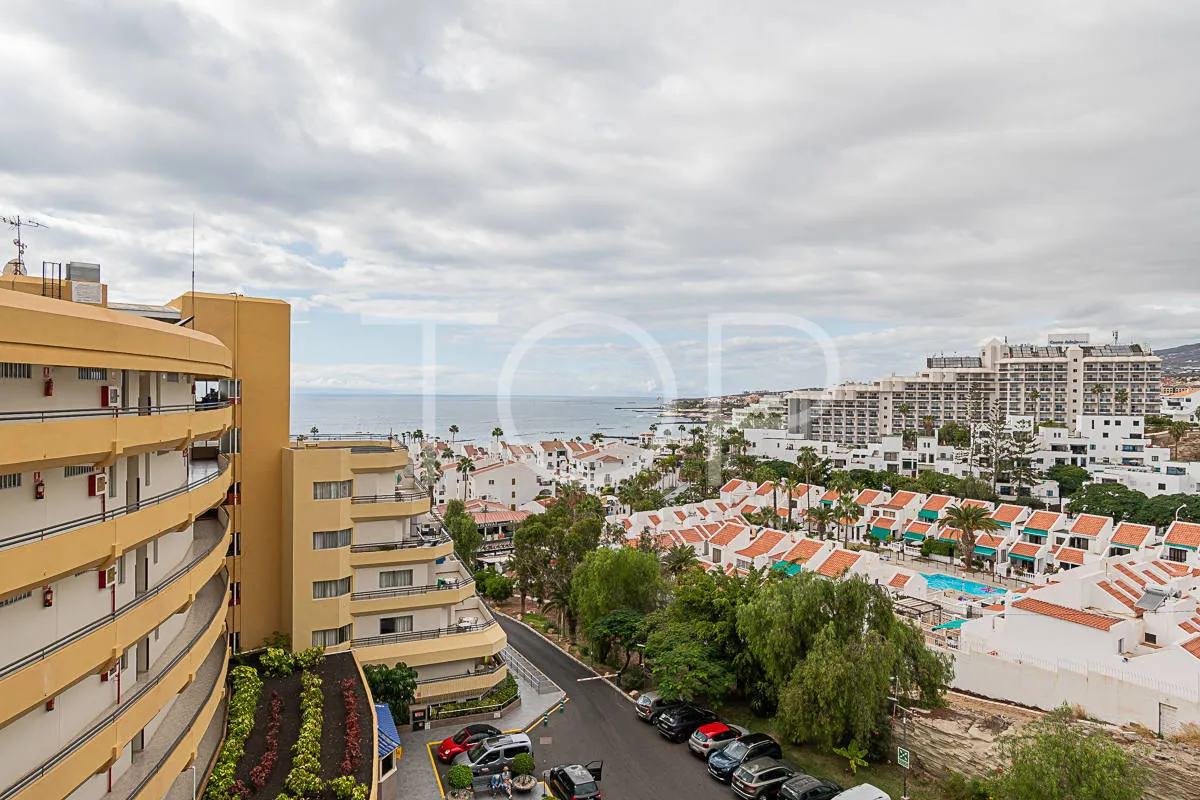 Bonito apartamento con amplia terraza y vista al mar en San Eugenio Bajo