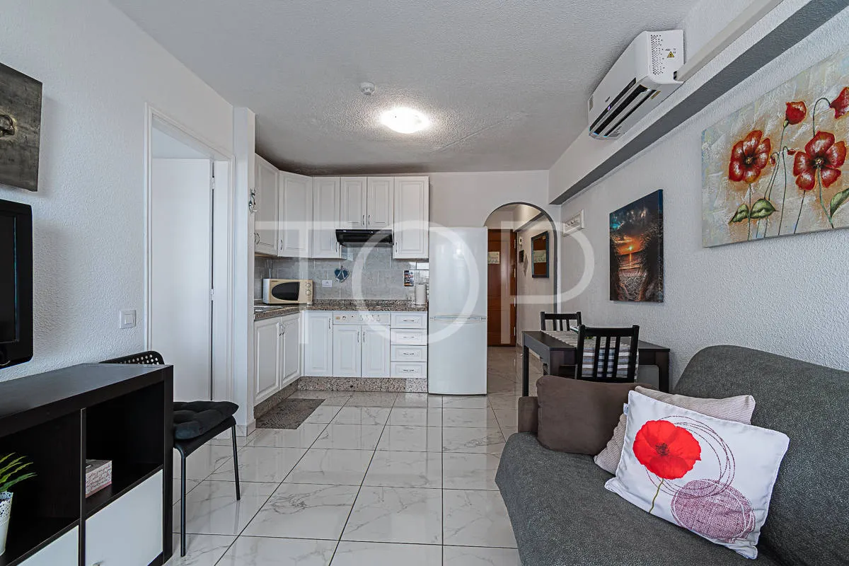 Bonito apartamento con amplia terraza y vista al mar en San Eugenio Bajo