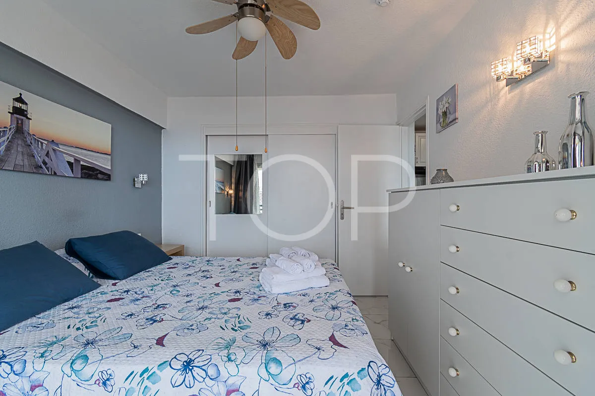 Nice apartment with large terrace and sea view in San Eugenio Bajo