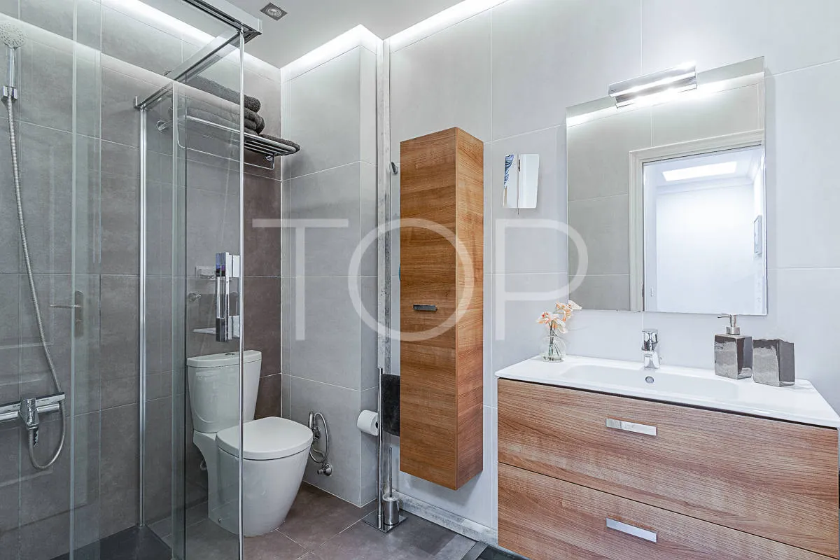 Residencia de lujo con vistas al mar y jardines exquisitos